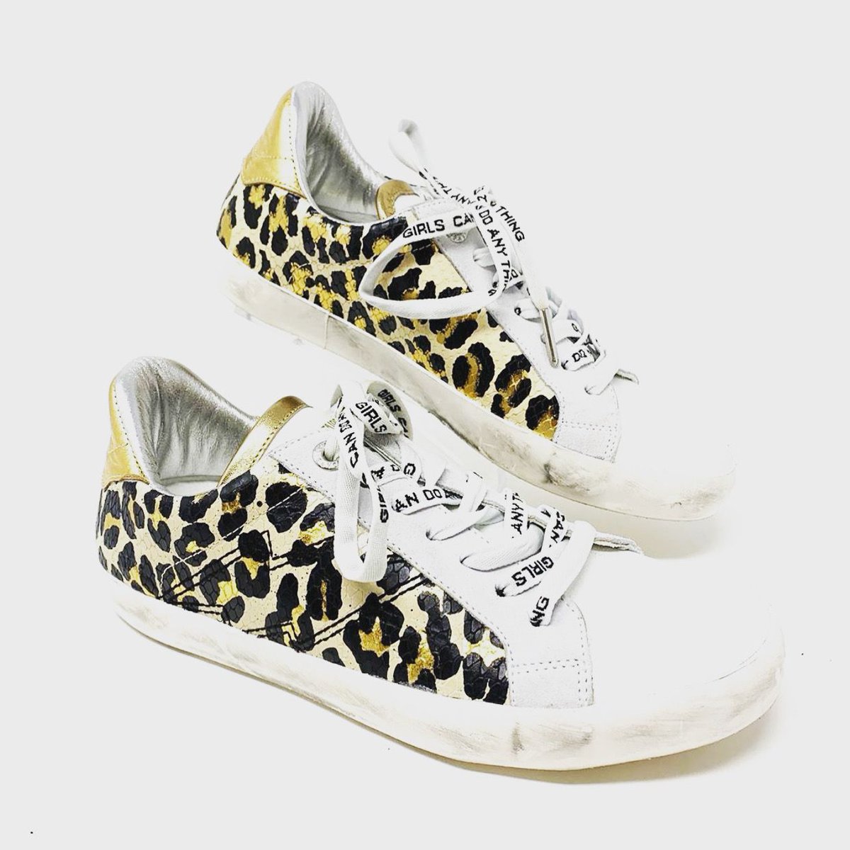 EDITORICY's tweet photo. The leopard 🐆 🐆🐆effect.
#zadigetvoltaire https://t.co/HrzGccWB3M