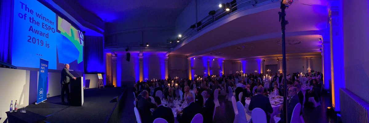 Transport_EU's tweet photo. DG Hololei @ESPOSecretariat award ceremony: “#Ports cannot thrive without the community that sustains them, and when the port thrives, so do local communities. Social media can definitely facilitate more direct &amp; interactive communication between the two.” ½ https://t.co/W4r1AXiRPE