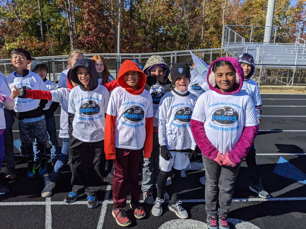 JaneenStarkey50's tweet photo. More Boosterthon Fun! #panthersengaged https://t.co/acuXR2IeUh