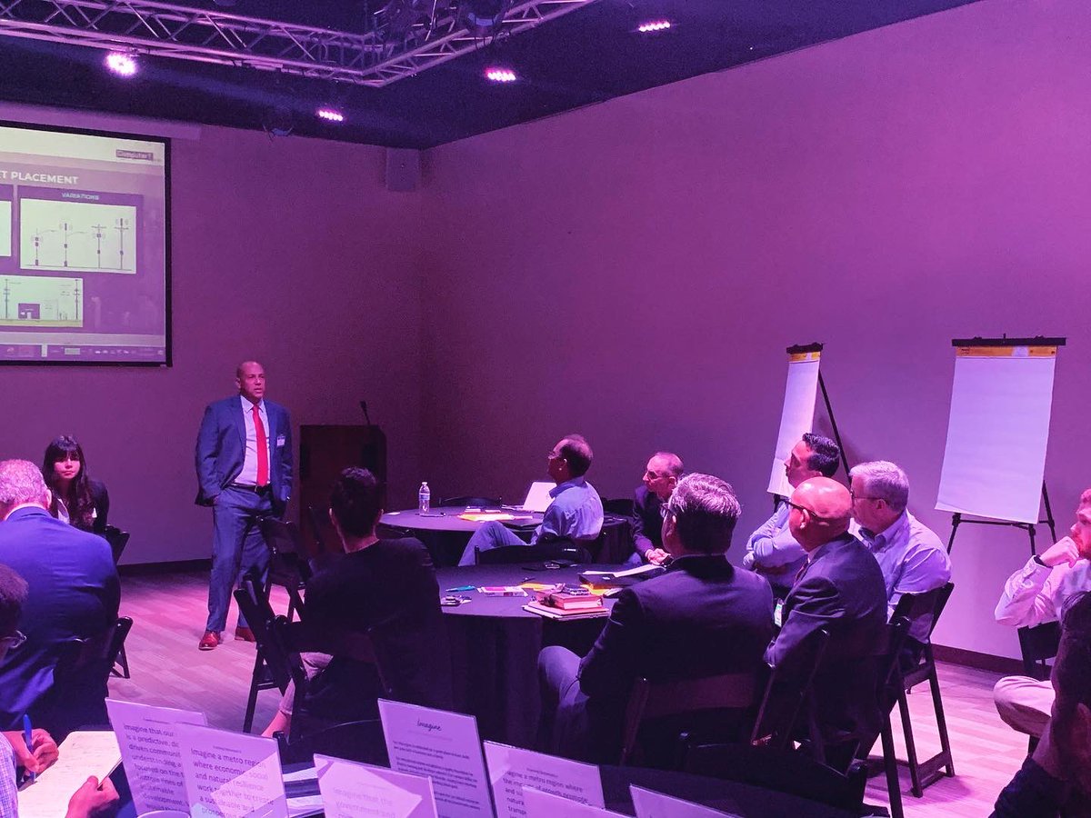 draftPros_'s tweet photo. draftPros supporting small cell infrastructure education in the city of Orlando, FL this week! 📡 #engineering #construction #telecommunications #smartcities #orlando #futurecities #draftProsDelivers https://t.co/n3WgHniCDQ