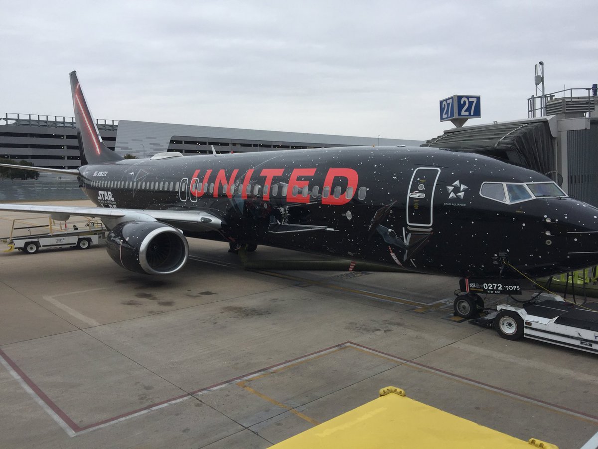 OfRb1's tweet photo. Playing at an airport near you!!Star Wars in Austin Texas. AUS ROCKS https://t.co/A9emeOiHaQ