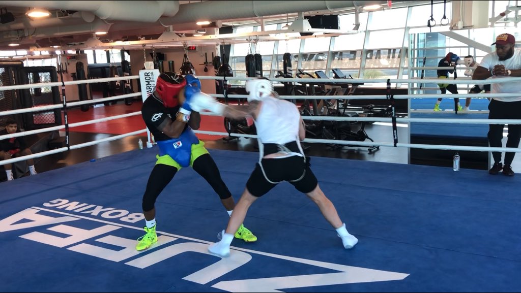 Nigel_Travis's tweet photo. Another top day at the brilliant facility @UFCPI for @RealCFrampton this time sparring 6 rounds with @coolboysteph https://t.co/XAWAyldJdK