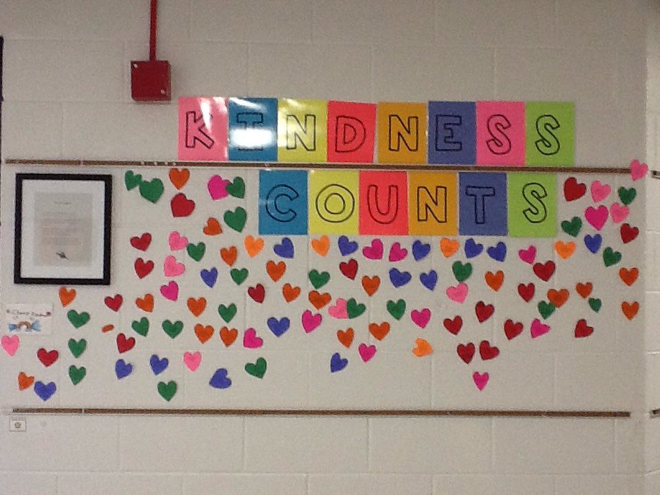 rfgreenbrier's tweet photo. Knocking it out of the park with acts of kindness for World Kindness Day💕 https://t.co/pOK5OivIri