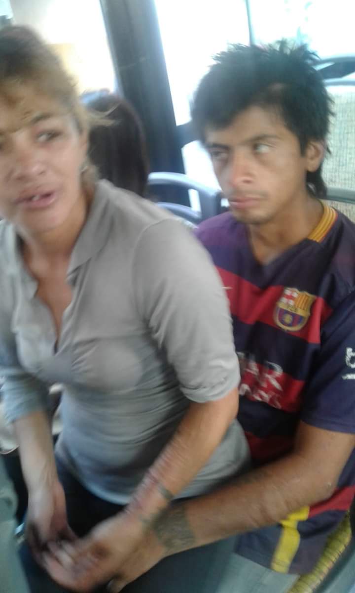 notafaso's tweet photo. Quedate con quien te mire asi https://t.co/Nk8AIi3fJk