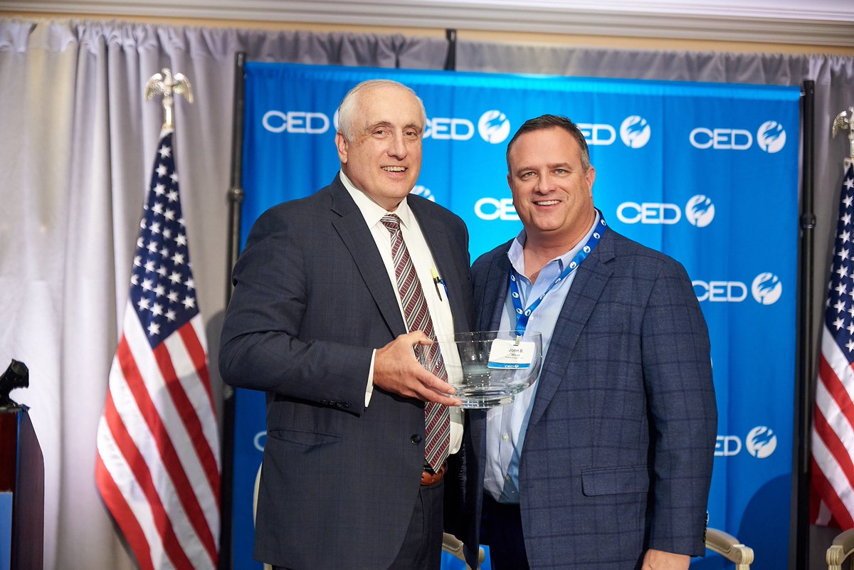 telosnews's tweet photo. Last night, Telos CEO @john_b_wood received the Leadership in the Nation’s Interest Award from the Committee for Economic Development. Congratulations, John! Read more about this award in the @CEDUpdate news release: https://t.co/2lV7od84WP #FallPolicy2019 https://t.co/zoH6EuBHp1