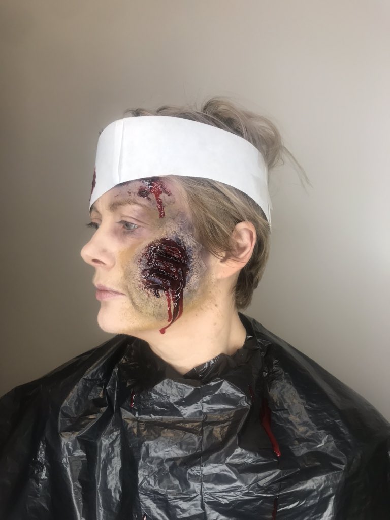 Claudiaadaid's tweet image. Casualty horror done ✅ #makeupartist #casualtyhorror #assignmentdone