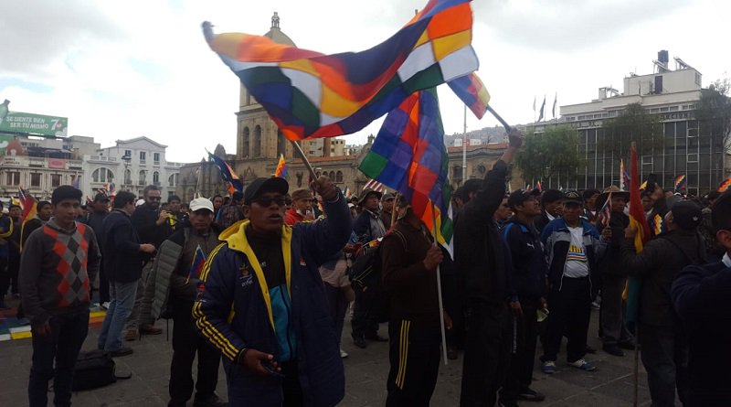 Bolivian people reject coup d'état.