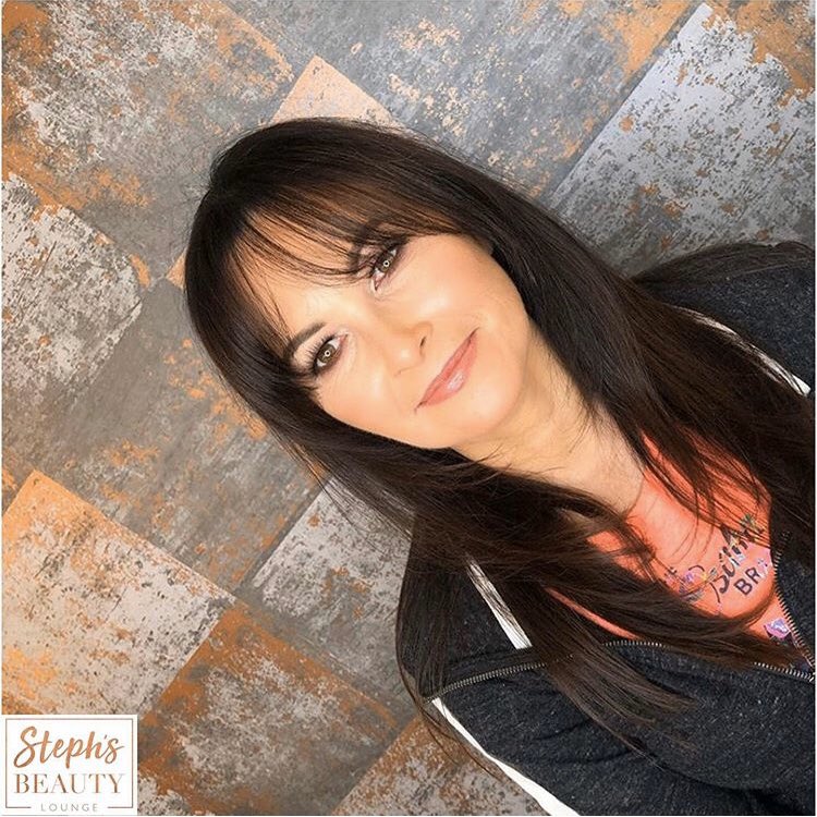 SBL713944's tweet photo. Makeup ready 💖🥰#makeupworld #makeupgeek #allunderoneroof #stephsbeautylounge #makeupworld #makeupgeek #smokes#gold #sbl #dreamteam🧡 #makeupartist #makeupoftheday #girlsgeneration #dolllashes #dollhighlighter #mua #sbl #holywell #undiscovered_muas #makeupgeek #muafollowtrain https://t.co/bYSL24J5UF
