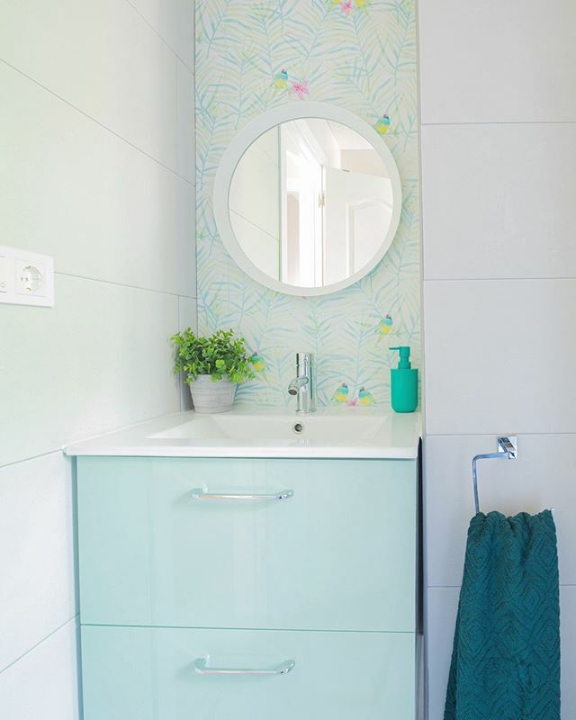 Cocochicdeco's tweet photo. Quien dijo que un baño 🚽 pequeño tenía que estar reñido con la comodidad? ⁣
⁣
Podemos hacer un baño pequeño que sea bonito, práctico y sobretodo cómodo. Los metros no tienen porque ser un problema, y te voy a dar 5 tips para que aciertes en la próxim… https://t.co/Hc8dFqbRmb https://t.co/nffIJGHRXD