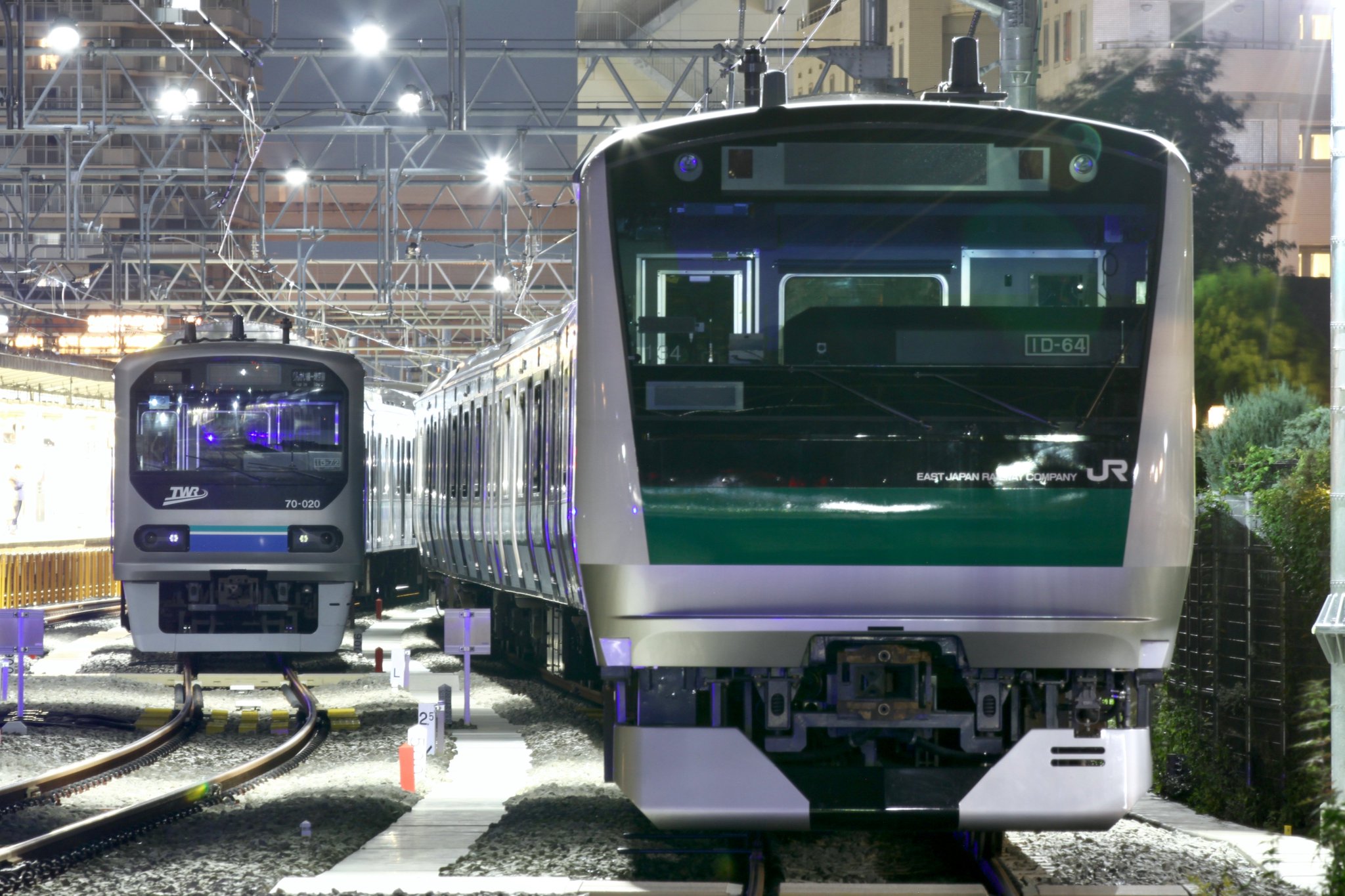 鉄道 えちごトキめき鉄道「えちご押上ひすい海岸駅」開業、列車の増結