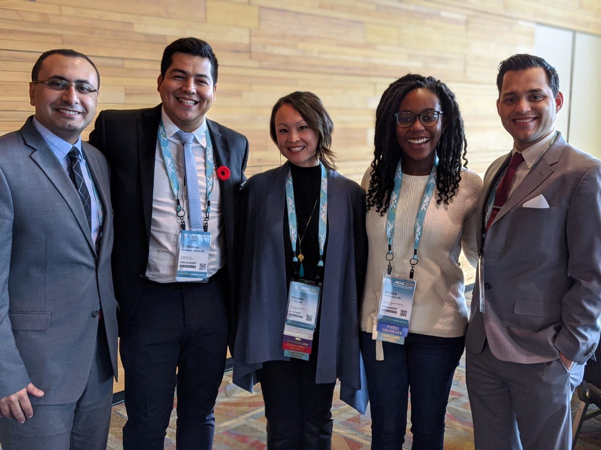 cristobal_rdz's tweet photo. #JMIGscholars @DrMTruong @Mikhail_MIGS @Peter_Movilla #AAGL2019 @AAGLJMIG @AAGL @FMIGS1 #JMIGjc #JMIGpodcast #JMIGva https://t.co/jZUz8OzHct