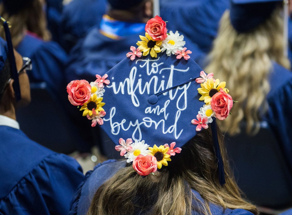 UTCNewMocs's tweet photo. Today marks one month until graduation! You got this, #UTC19! 🚀💙 https://t.co/e1PKFoL8ut