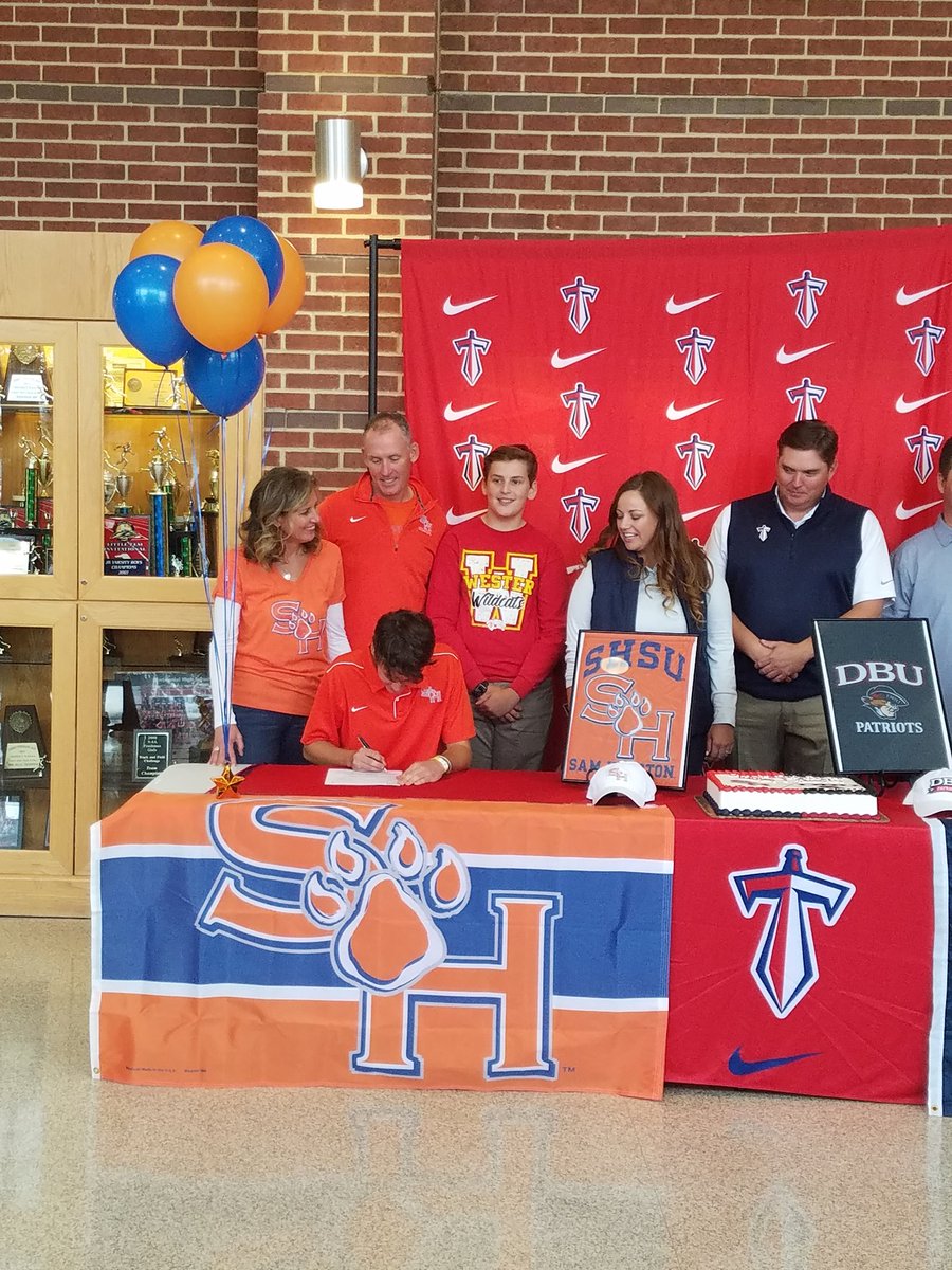 Cen10titans's tweet photo. Congrats, Austin and Nathan, on an incredible National Signing Day!! #TitanGolf #TitanPRIDE #TitanNation https://t.co/TyvcV9k4Lc