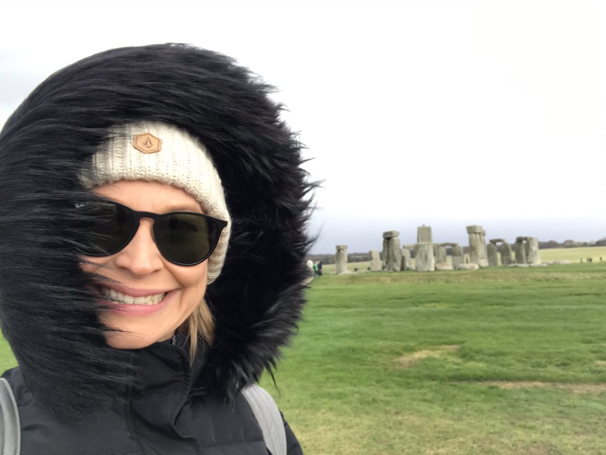 Blonde_Wizard's tweet photo. How windy can it be?! 😳🥶 #Stonehenge #fall #england #windyandcold #worthit #needmorelayers https://t.co/DTdMXtuVCt