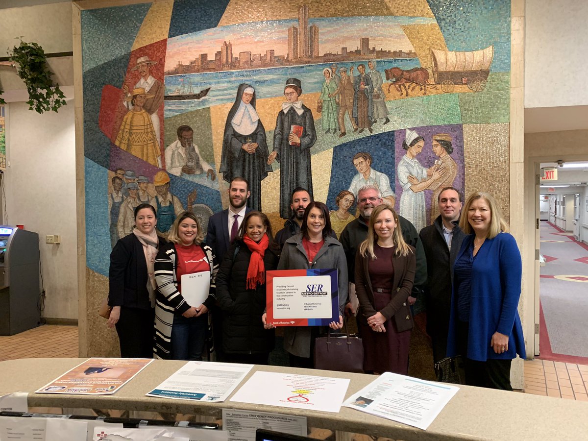 MariaSerravalle's tweet photo. SER Metro is moving our community! Please engage and learn what they do! #MiBofA #Give2019 #education #familycenter #buildskills https://t.co/YqYQy77Oov
