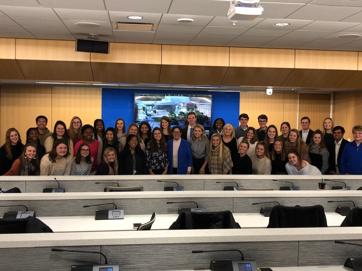 The students in the <a href="/universityofky/">University of Kentucky</a> Leadership Development Program are the future of our city, state and country, and I encouraged them to be willing to explore and take risks to find their path in life. (2/2)