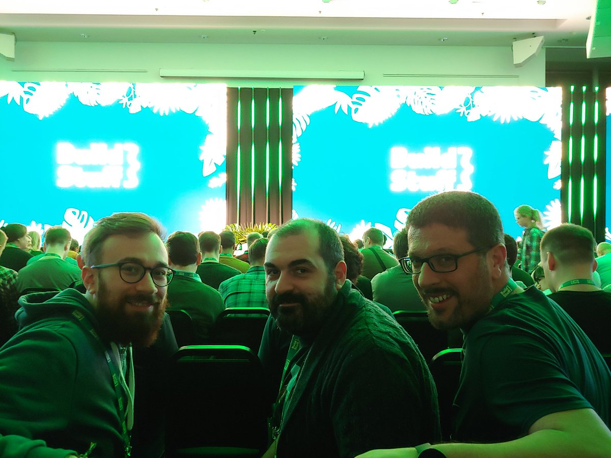 Abruzzo G3 #reunion @ @BuildStuffLT. Today we had the opportunity to learn valuable things from best in class experts. Thanks to <a href="/lastminute_tech/">lastminute.com Tech</a> for supporting #training activities. Also... Reunion with friend and former colleague <a href="/IsTDDDeadYet/">The Invasion Of Small Cubes</a>
#BuildStuffLT <a href="/itbhp/">Paolo Sciarra</a>