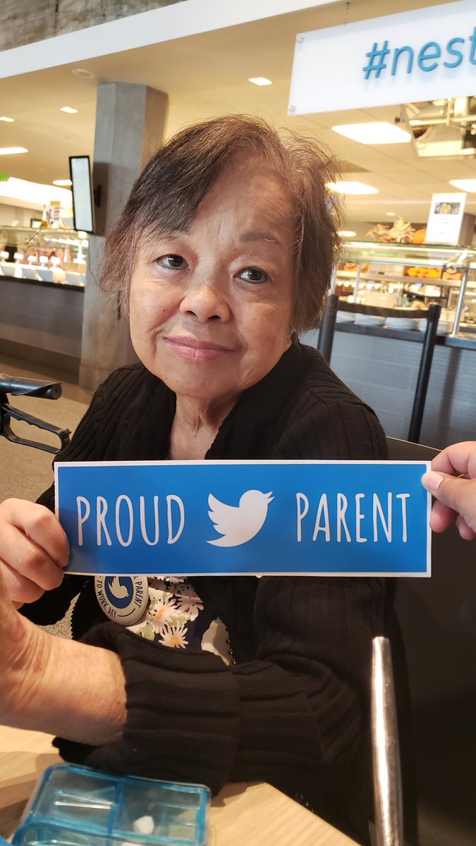 seeMOUSErun's tweet photo. It's #BringYourParentsToWork @Twitter today and my dad just went all out on the mussels! Thank you @bonappetweet for making them so tasty! #BYPTWK https://t.co/GZoRascYmb