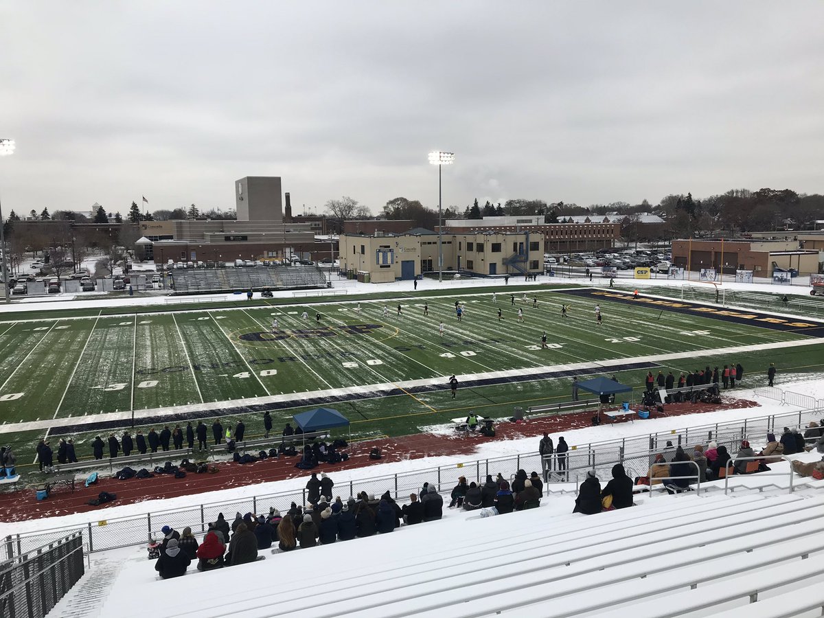 ReganMcAthie's tweet photo. Huge thanks to @CSPBears athletic facility staff for getting Sea Foam ready for @CSPBearsSOC today. #ItsSnowProblem #GoBears https://t.co/61oUAzD7My