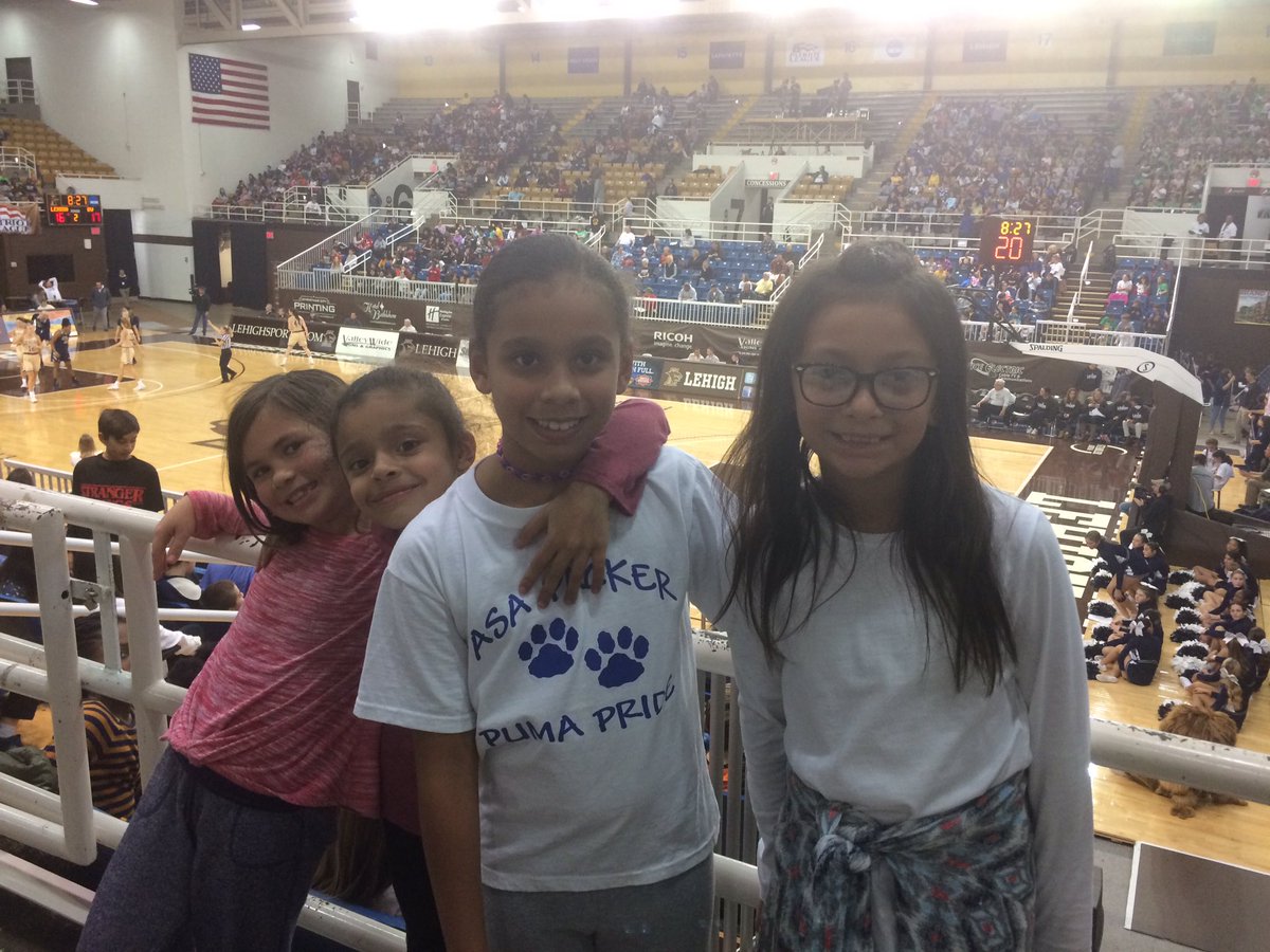 MissPoppaBASD's tweet photo. My @AsaPackerBASD 3rd graders had a blast at @LehighU #educationday We are so grateful for their partnership with the @BethlehemAreaSD #BASDproud #ignite https://t.co/tjFJbnsy8U