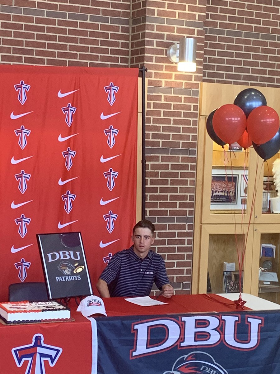 CoachWebb's tweet photo. Congratulations @titangolf  
Nathan Weber- Sam Houston State
Austin Coyle -  Dallas Baptist on signing their scholarships today.  #fisdsports #thisistitanterritory https://t.co/wqW5JR1XTS