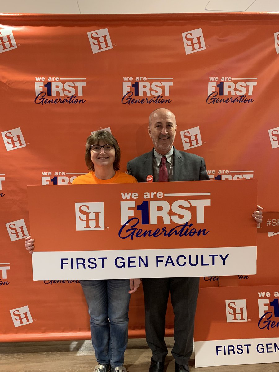 Students1st_AZ's tweet image. Having a great time at the First Gen “Bowling and Billiards” event!  #shsu #SHSUFirstGen