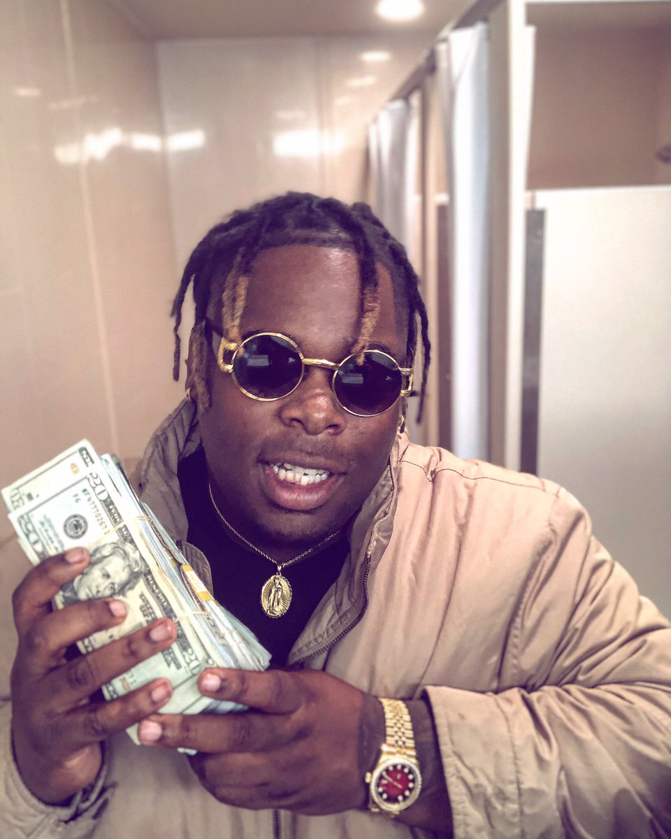 saqib_ko's tweet photo. Got more money than that pussy ass promoter, T up on any Nigga band for band🛠💰#0017th🚦#YoungSidHankton #fuckYoDj #icanFuckYoBabymamas https://t.co/ZtkuuOdNoZ