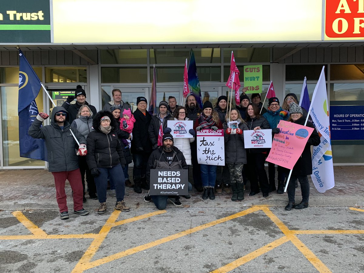 Proud to stand with these activists today to tell MPP Peter Bethlenfalvy to support #communitiesnotcuts