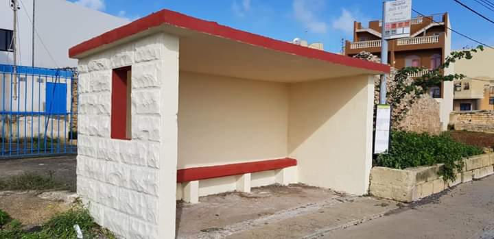 Marthese17's tweet photo. Xoghol kontinwu - Grazzi #CleanMalta - Cleansing and Maintenance Division 
Qrendi -Triq it-Tempesta bus shelters
 👉 @deodebattista https://t.co/iGUxWVhc9l