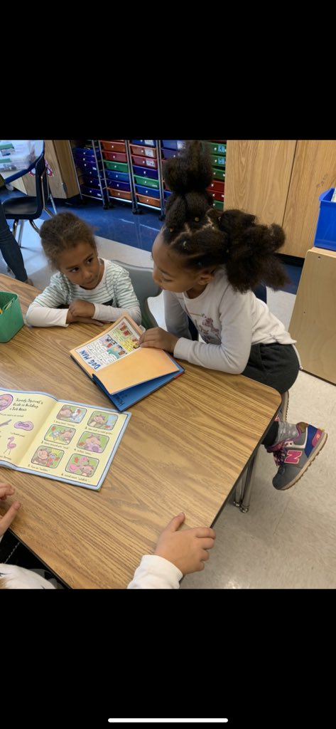 MadlemCorrie's tweet image. I am grateful for kindergarten reading buddies ❤️ #SPARKgratitude @maceymhoward @APS_SPARK