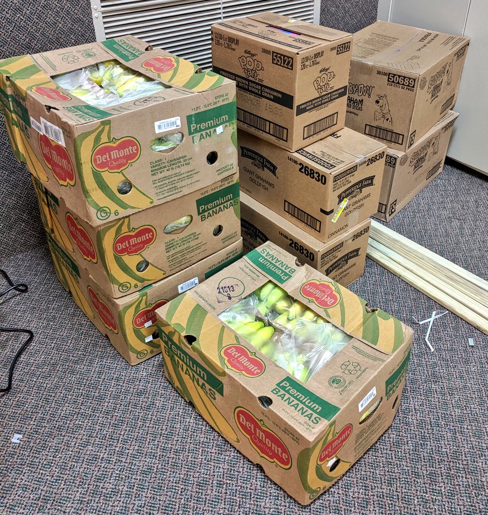 CentralArkDSA's tweet image. Not exactly a balanced breakfast, but it does meet USDA nutrition standards. Lunch will be better. ¯\_(ツ)_/¯ Gotta do something about that sugar lobby... 

#BreadForEd #OneLRSD #RedForEd 

Help us cover the rest of our costs: centralarkansasdsa.org