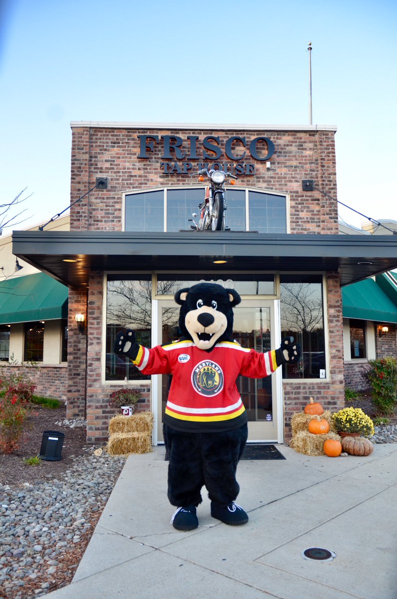 Bruno reporting for duty at tonight’s #MBB Military Appreciation Fundraiser Night at <a href="/FriscoCrofton/">Frisco Tap House II</a>! #BlackBearNation