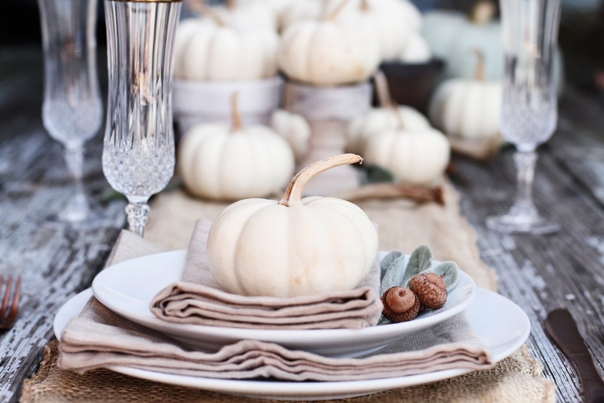MaxiMaidsInc's tweet photo. Thanksgiving schedule is booking fast! #cleaning #thanksgiving #givethanks https://t.co/RBWSRO5M45