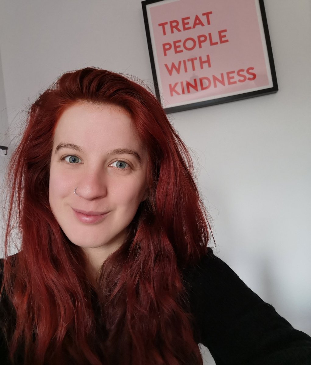 abbiedavis01's tweet photo. It feels like the right day to share a selfie with me and my home office artwork. I hope your days have been full of kindness 💕 #WorldKindnessDay2019 https://t.co/3CsP7Jc53q