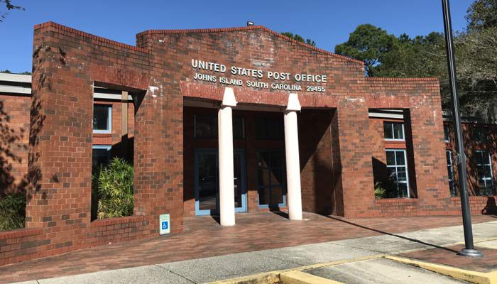 Live5News's tweet photo. U.S. Postal Service announces changes, issues apology following Johns Island residents complaints https://t.co/FwsD6cD4Rg #chsnews https://t.co/cI97xPJYrc