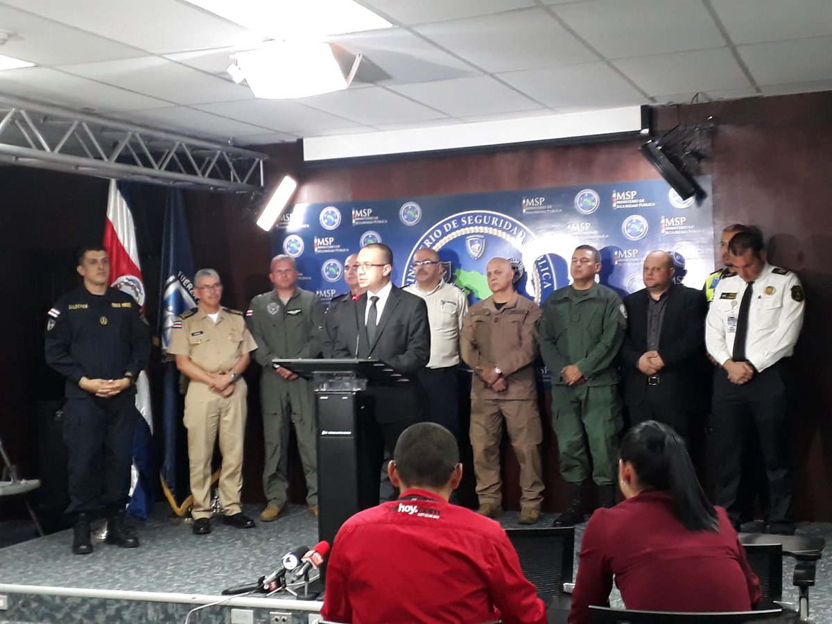 Fuerza Pública CR (@fuerzapublicacr) on Twitter photo Aparte de la <a href="/fuerzapublicaCR/">Fuerza Pública CR</a> y demás policías de <a href="/seguridadcrc/">Seguridad Pública</a>, en la operación que inicia mañana participan las policías municipales, <a href="/oij_Organismo/">OIJ Organismo</a>, <a href="/DGPT_CR/">Policía de Tránsito</a>, Policía Penitenciaria, Policía de Control Fiscal, DIS, UEI y Policía de <a href="/MigracionCR/">Migracion Costa Rica</a>. #DiciembreSeguro Aparte de la <a href="/fuerzapublicaCR/">Fuerza Pública CR</a> y demás policías de <a href="/seguridadcrc/">Seguridad Pública</a>, en la operación que inicia mañana participan las policías municipales, <a href="/oij_Organismo/">OIJ Organismo</a>, <a href="/DGPT_CR/">Policía de Tránsito</a>, Policía Penitenciaria, Policía de Control Fiscal, DIS, UEI y Policía de <a href="/MigracionCR/">Migracion Costa Rica</a>. #DiciembreSeguro
