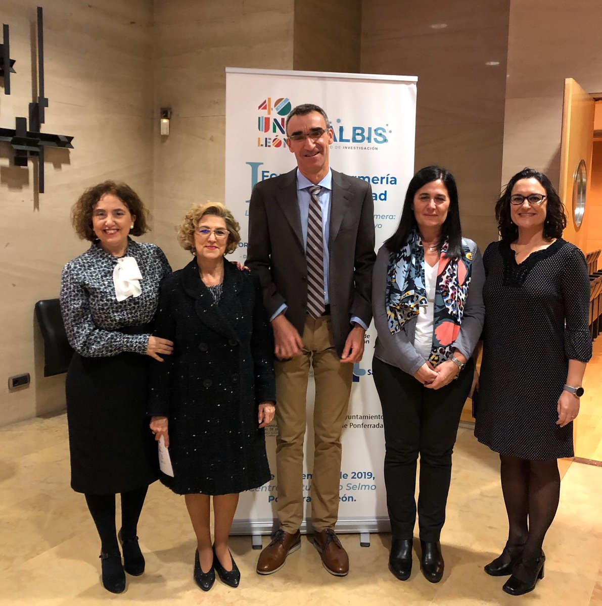 I FORO ENFERMERIA PARA LA SOCIEDAD tweet media