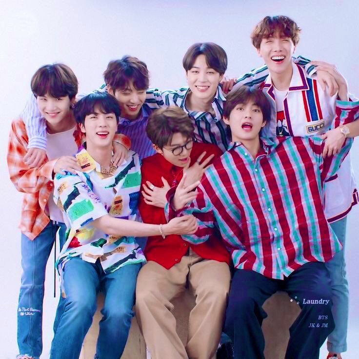 vmspjm's tweet photo. ♡ i 💜 u @BTS_twt ♡
#IPupleYouDay
#FinlandPurplesYouBTS 🇫🇮💜 https://t.co/Ll8EZd4AKr