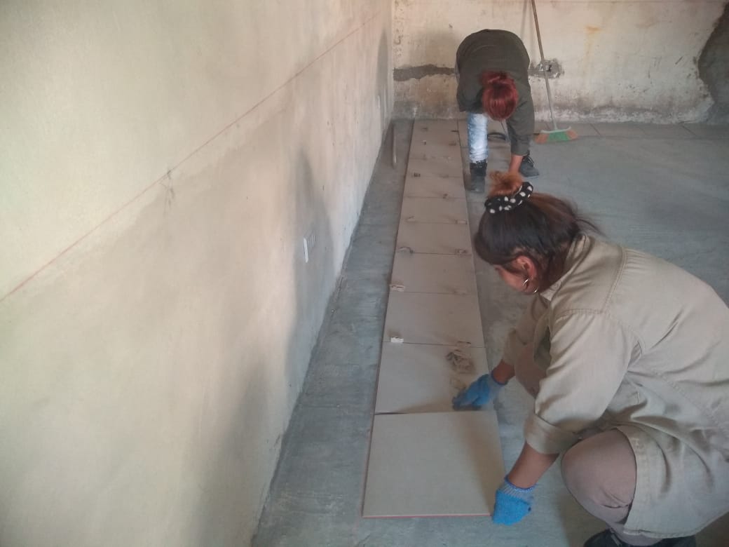 Titulares del Programa #HacemosFuturo #Salta en el curso de #Revestimiento de #Ceramicos dictado por  la Fundacion <a href="/uocra/">UOCRA</a> sumando competencias  y habilidades
 #LibreEleccion #Oportunidades 
@SaludyDSocialAr @MinAIyDS 
<a href="/MatiasKelly/">Matías Kelly</a> <a href="/gabyreal1/">Gabriela Real</a> <a href="/FacuRomeroSalta/">Facundo Romero Arias</a> <a href="/Sylvia23b1/">@Sylvia23b</a>