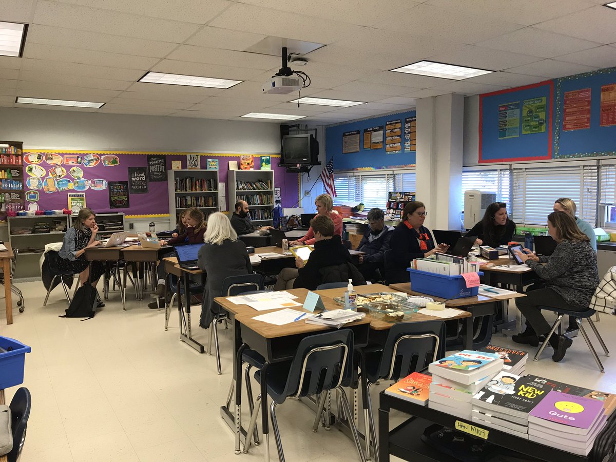 MsHanReads's tweet photo. The @WMS_ELA working hard in department meeting! #BelieveIn #WMSreads #WMSwrites ❤️ this team of collaborators! https://t.co/zwuPQi9D4P