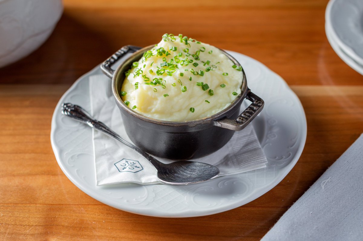 Cherry Circle Room tweet media