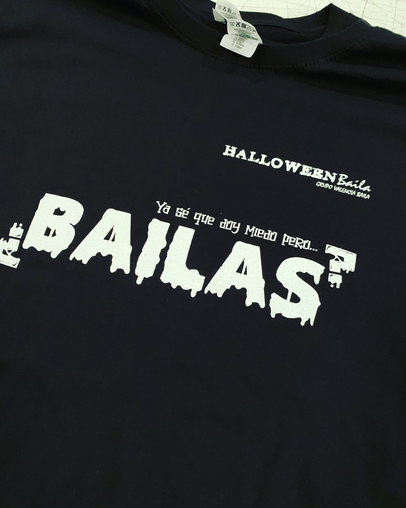 xerigrafia's tweet photo. Camisetas negras con #serigrafía en blanca #camisetaspersonalizadas #serigrafia #networking #inboundmarketing #marketingdigital #marketingonline #tallerdeserigrafia #tallerdeserigrafiatextil #serigrafiatextil #serigrafia  #screenprint #screenprinting #siempreconpromociones https://t.co/0iAZyOVrCQ
