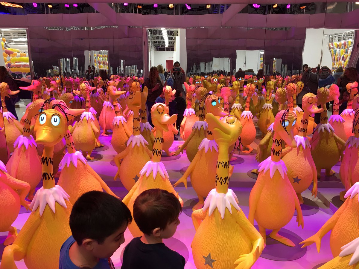 Some friends in @MsDaSilva were investigating where the Sneetches were!