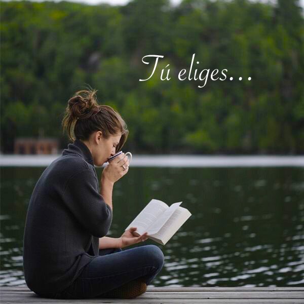 escritoras_arg's tweet photo. Tú eliges!!! Elegir es una palabra mágica que dispara una serie de acontecimientos. Miles de caminos, miles de destinos elegidos día a día... #elegir #magia #destinos https://t.co/MwGy0fb4Sv