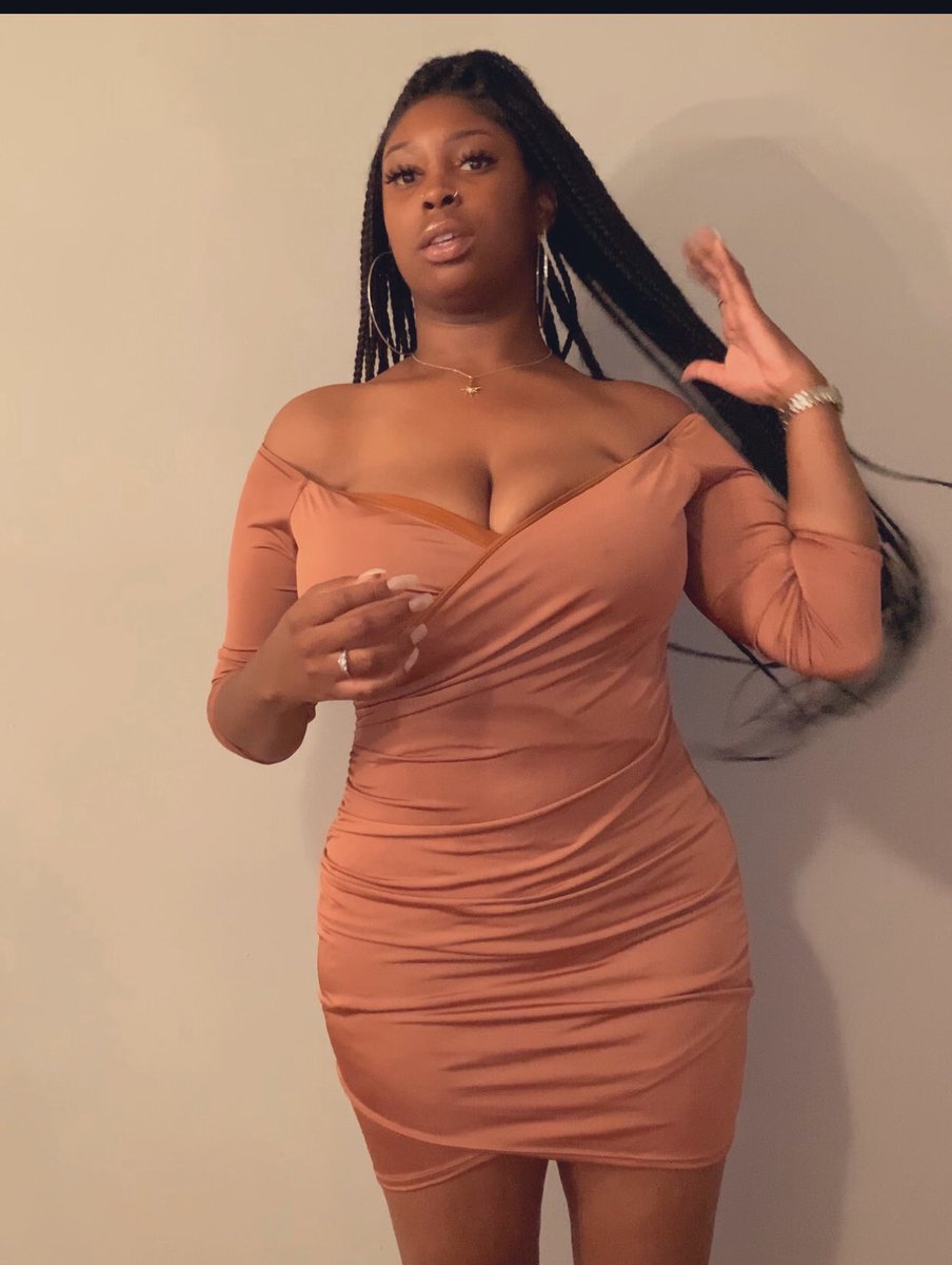 KyReaaal's tweet photo. Not the best pictures but here’s a lil homcoming recap🤩 #tuskegeehomecoming #skegee #FIIHC #TUHC19 https://t.co/VPBsEw7Nhc