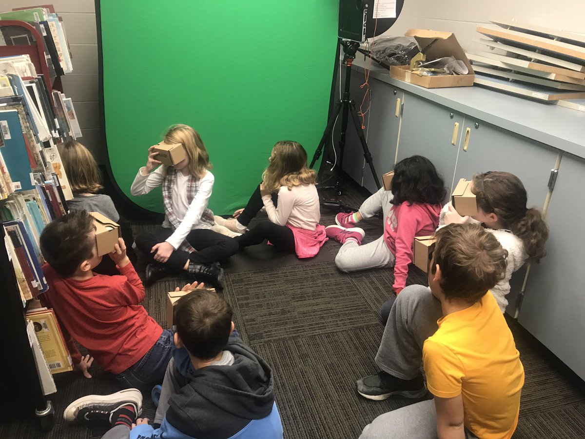 mrsarnoldspack's tweet photo. Fourth graders loving their VR trip through the fossil museum. @wolvestweet @4thgradewolves https://t.co/VDf6uM8Du6