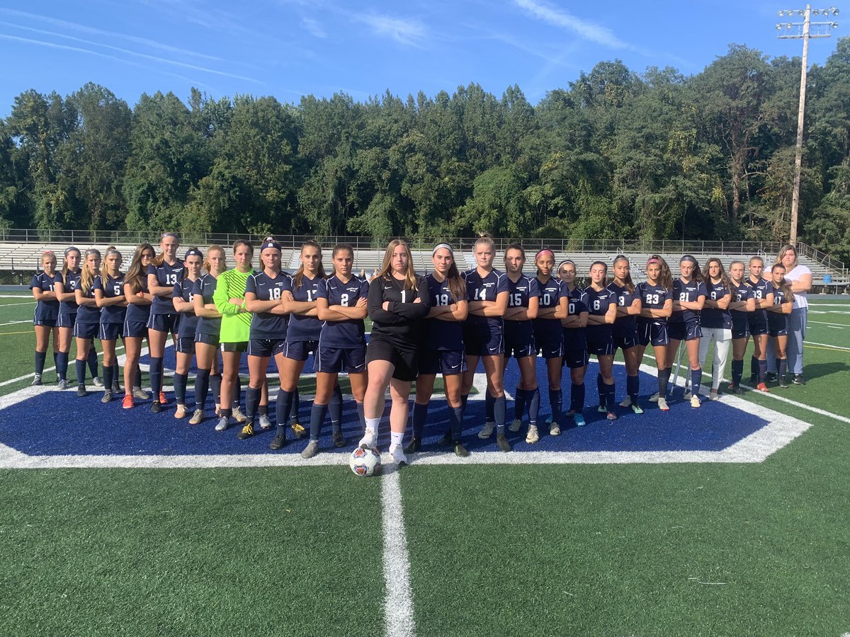 mhssgirlssoccer's tweet photo. Today was the end of a historic season for this amazing group of girls
💥N2G3 Sectional Champions 
💥ANorth Division Champions
💥22-2 record
They have a strong bond, an unbreakable will, and big hearts that will always be admired💙🦅⚽️ @MTPSpride @JRCarroll4 @MiddsouthNation https://t.co/NK8gwb80gi