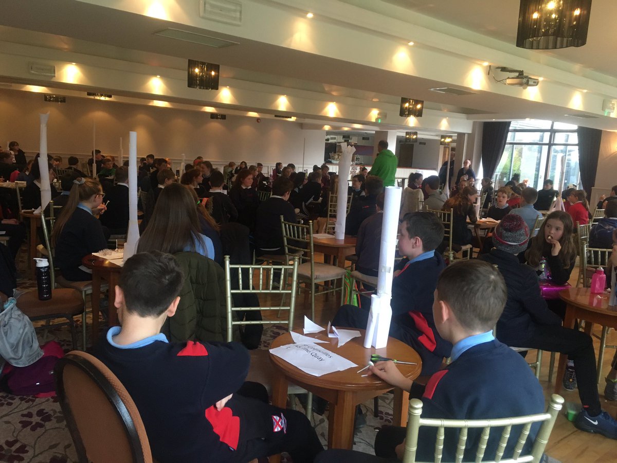 Well done to our 6th class pupils who took part in the Paper Tower Design Challenge today in a brilliant competition run by @MayoCoCo for the Mayo Science and Technology Festival @ScienceWeek @PDSTPrimarySTEM @MayoScienceFest