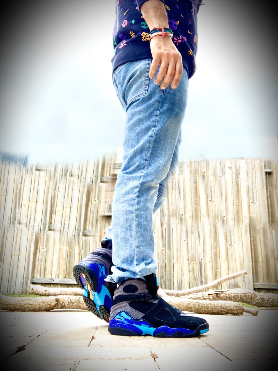 htownkicks1's tweet photo. Retro 8 Aquas brings a lot of awesome childhood memories, will always get a special feeling when they’re on! #nike #retro8 #aqua #KicksOnFire #sneakerhead #houston https://t.co/und2TWGYQs
