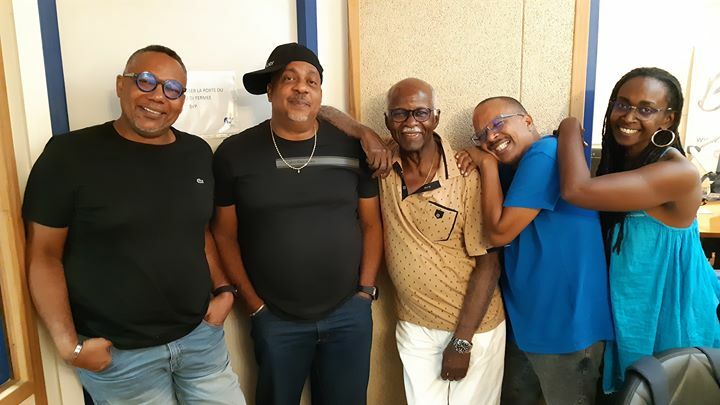 RCI_MQ's tweet photo. #itvb Eddy Marc, invité de ICI TOUT VA BIEN avec Philippe, Jean-Luc (kasket' a sou koté), Géraud et Suzie
➡️ replay disponible sur https://t.co/qxorla71zc https://t.co/MQ3cA7KVi7
